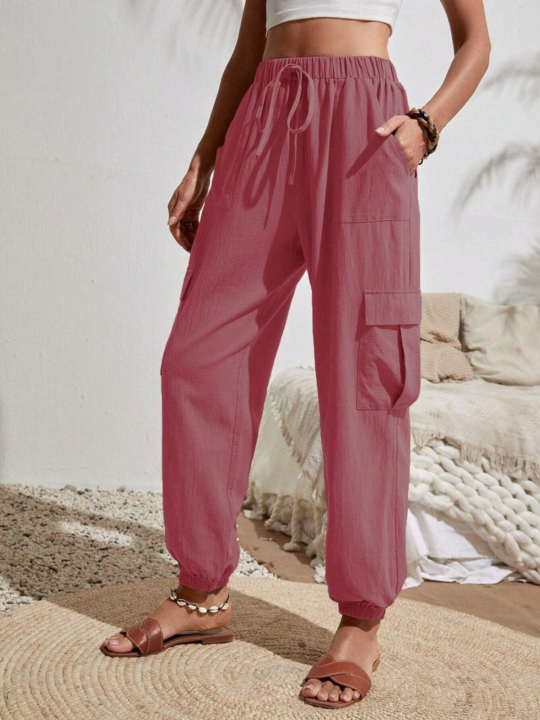 Damen Cargo-Jogginghose mit elastischem Bund, Kordelzug und aufgesetzten Taschen Shop Nory