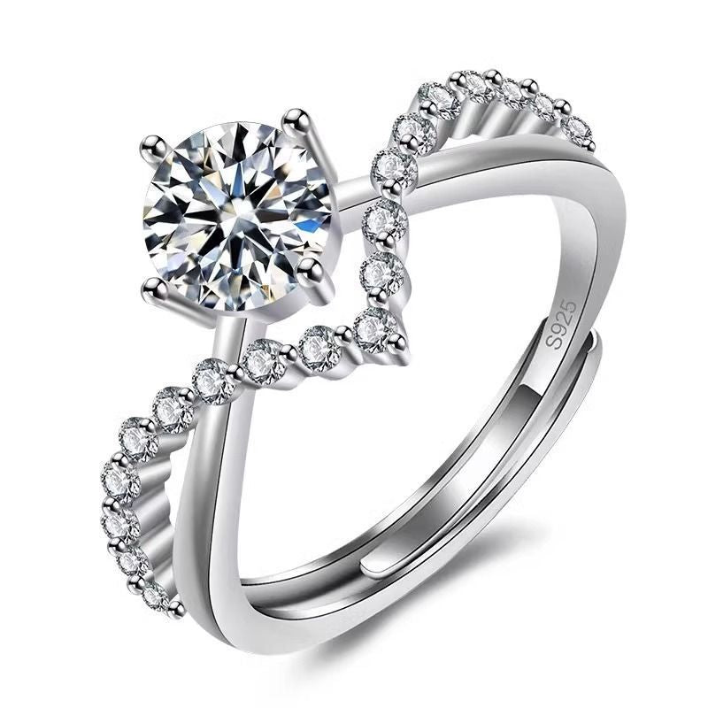 Damen eleganter Ring mit funkelndem Solitär und verspieltem Zirkonia-Besatz Shop Nory