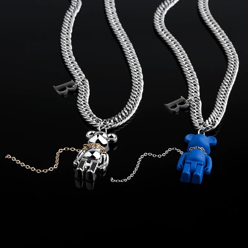 Damen Halskette mit künstlerischem Bärenanhänger und stilvollem Kettendesign Shop Nory