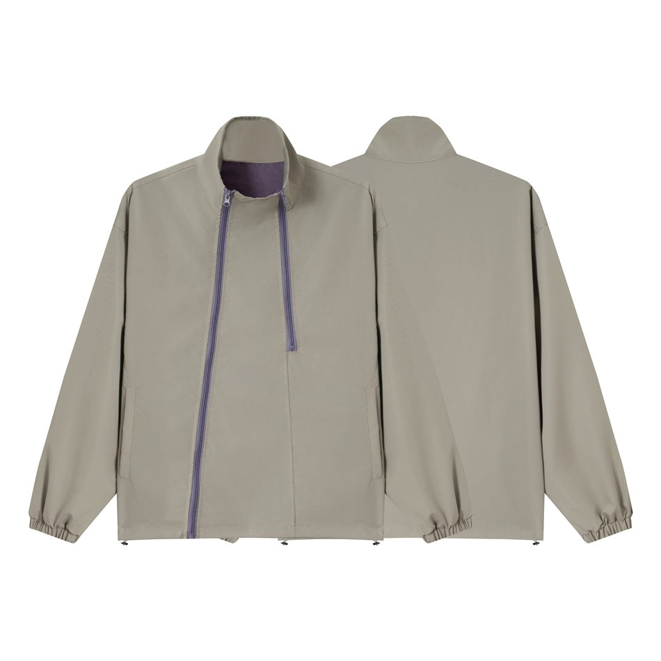 Unisex Kurz geschnittene technische Windjacke mit asymmetrischem Zwei‑Wege‑Reißverschluss, abnehmbarer Sturmhaube und Umhänge‑Minitasche Shop Nory
