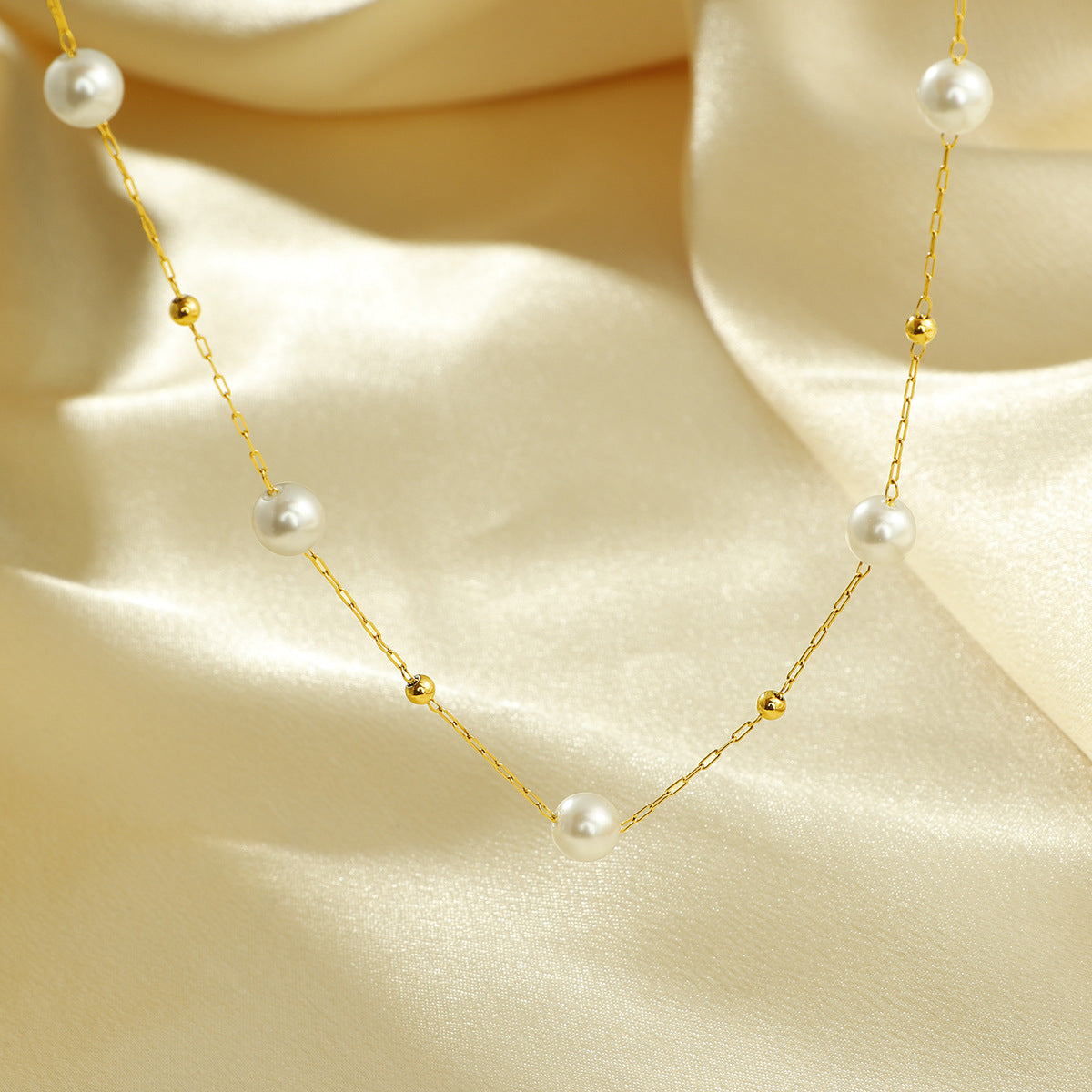 Frauen Elegante Perlen- und Goldketten-Halskette Shop Nory