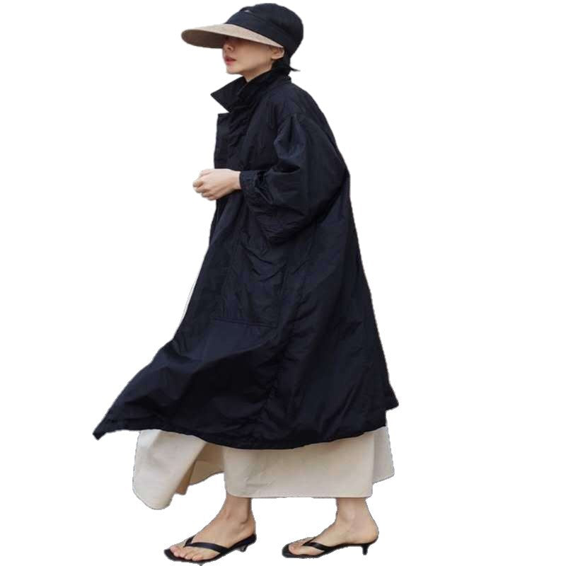 Damen Longline-Parka im leichten Windbreaker-Stil mit innenliegendem Futter, Tunnelzug und Pattentaschen Shop Nory