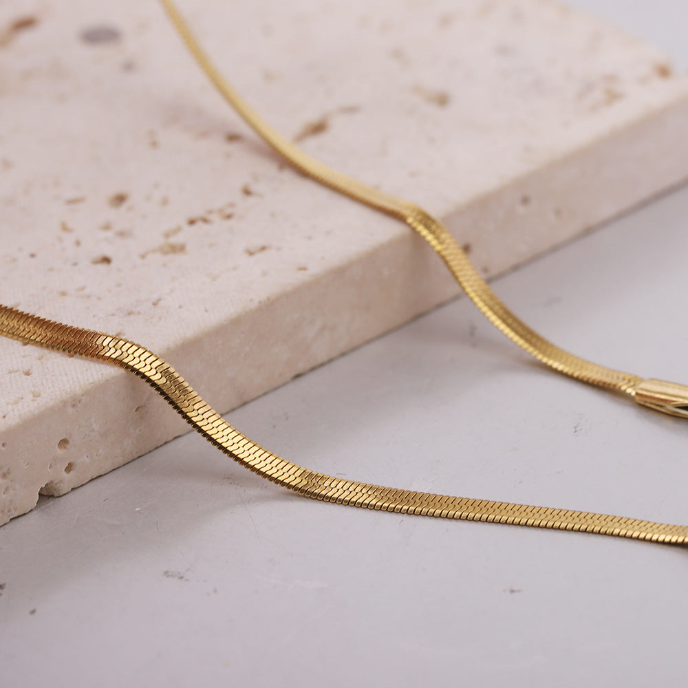Damen Halskette mit bunten Zirkonsteinen und elegantem Federdesign Shop Nory