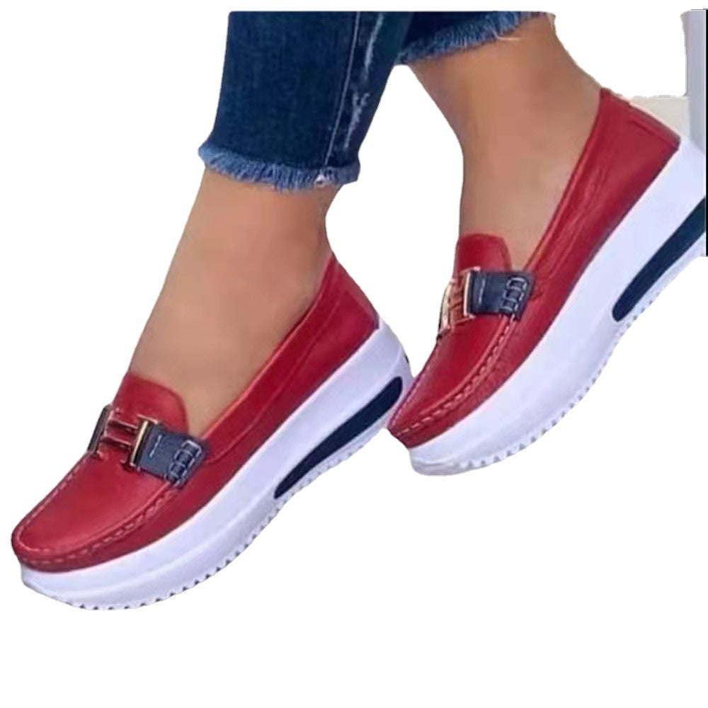 Damen Loafer Slip-On PU Lederoptik Metall-Detail