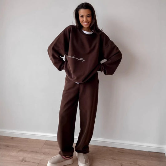 Damen Oversized Sweatshirt und hochgeschnittene Jogginghose Loungewear-Set aus weichem Baumwollfleece mit elastischem Bund Shop Nory
