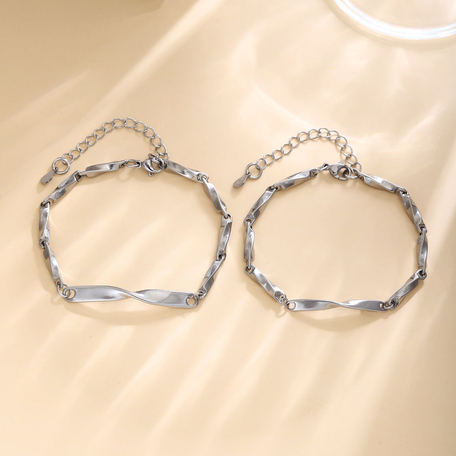Damen modernes Gliederarmband Shop Nory