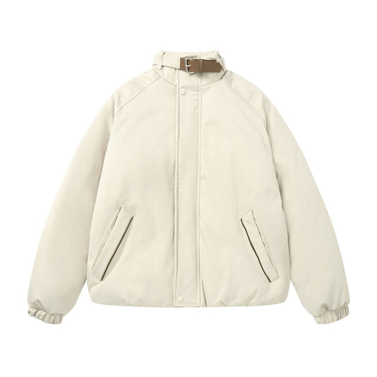 Damen Wattierter Boxy-Bomber mit hochschließendem Schnallenkragen und schrägen Reißverschlusstaschen Shop Nory