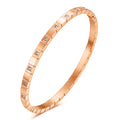 Damen Armreif mit quadratischem Design und funkelnden Zirkonia Shop Nory