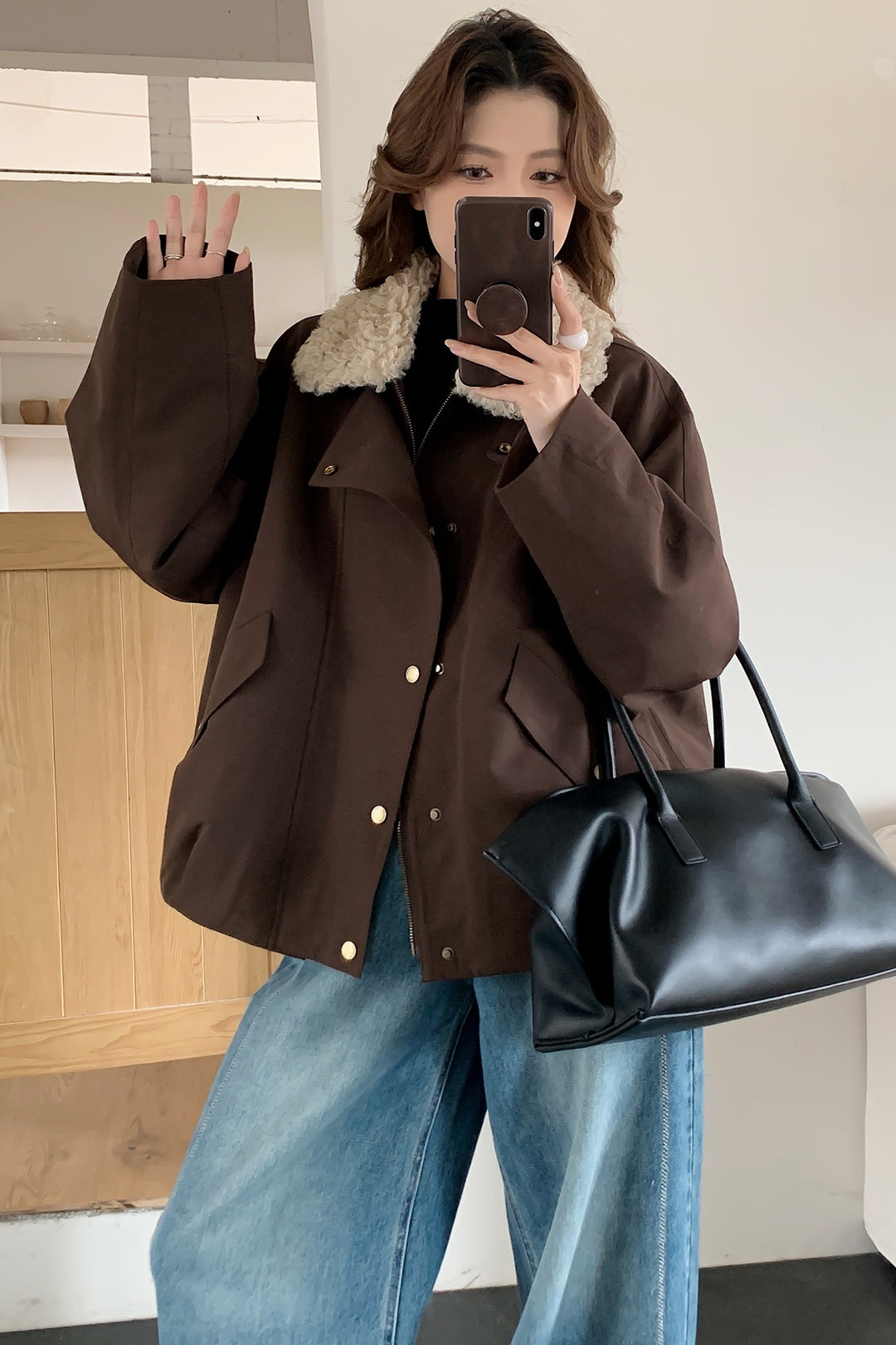 Damen Oversize-Kurzjacke mit Teddykragen und Pattentaschen Shop Nory