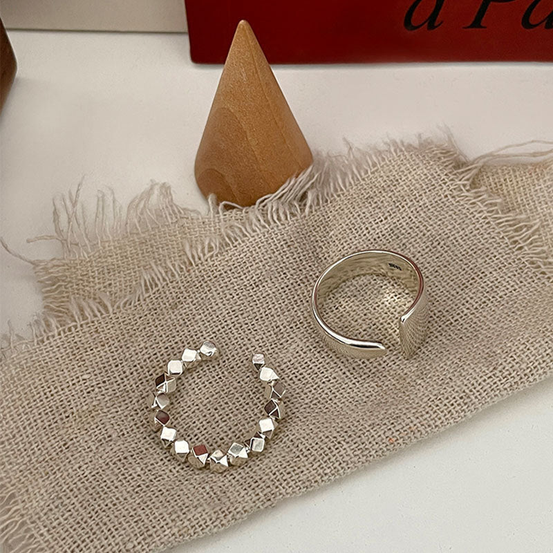 Damen Offener Ring mit modernem geometrischem Design und strukturierter Oberfläche Shop Nory
