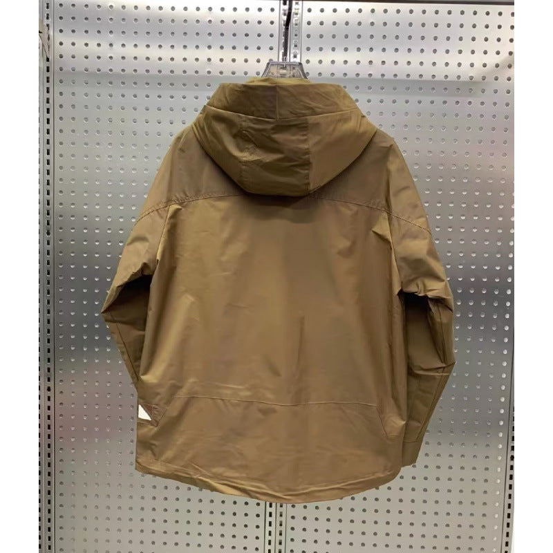 Herren Leichte Utility-Jacke mit Kapuze, mehreren Pattentaschen und verdecktem Reißverschluss Shop Nory