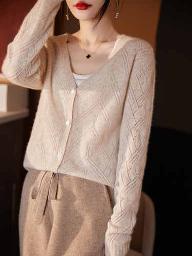 Damen Leichter Ajourcardigan mit geometrischer Lochstruktur und kastiger Kurzform Shop Nory