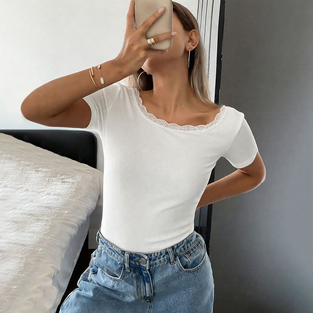 Damen geripptes Kurzarmshirt mit Spitzen-Bootsausschnitt und figurbetonter Stretch-Passform Shop Nory