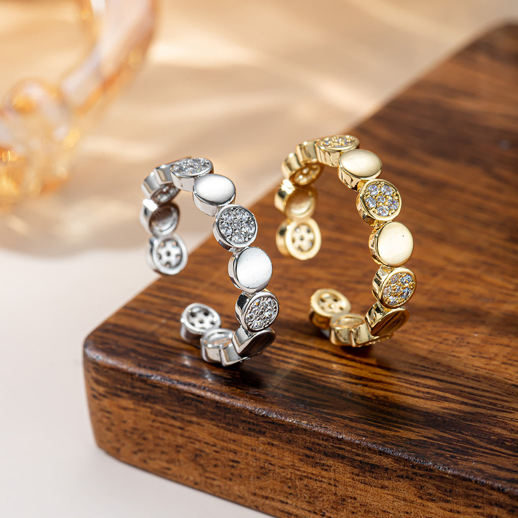 Damen eleganter und funkelnder Armreif mit Kristallverzierung Shop Nory