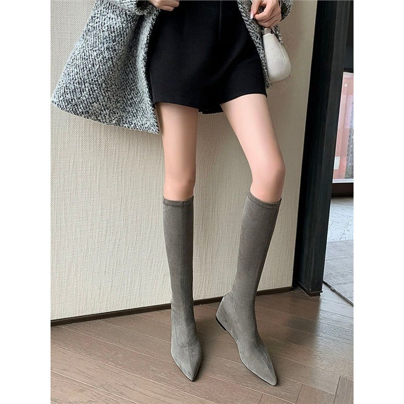 Damen knielange Stretch‑Stiefel mit spitzer Zehenform und niedrigem Keilabsatz Shop Nory