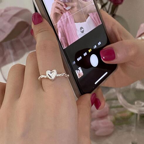 Damen Offener Ring mit geschwungenem Herzdesign Shop Nory