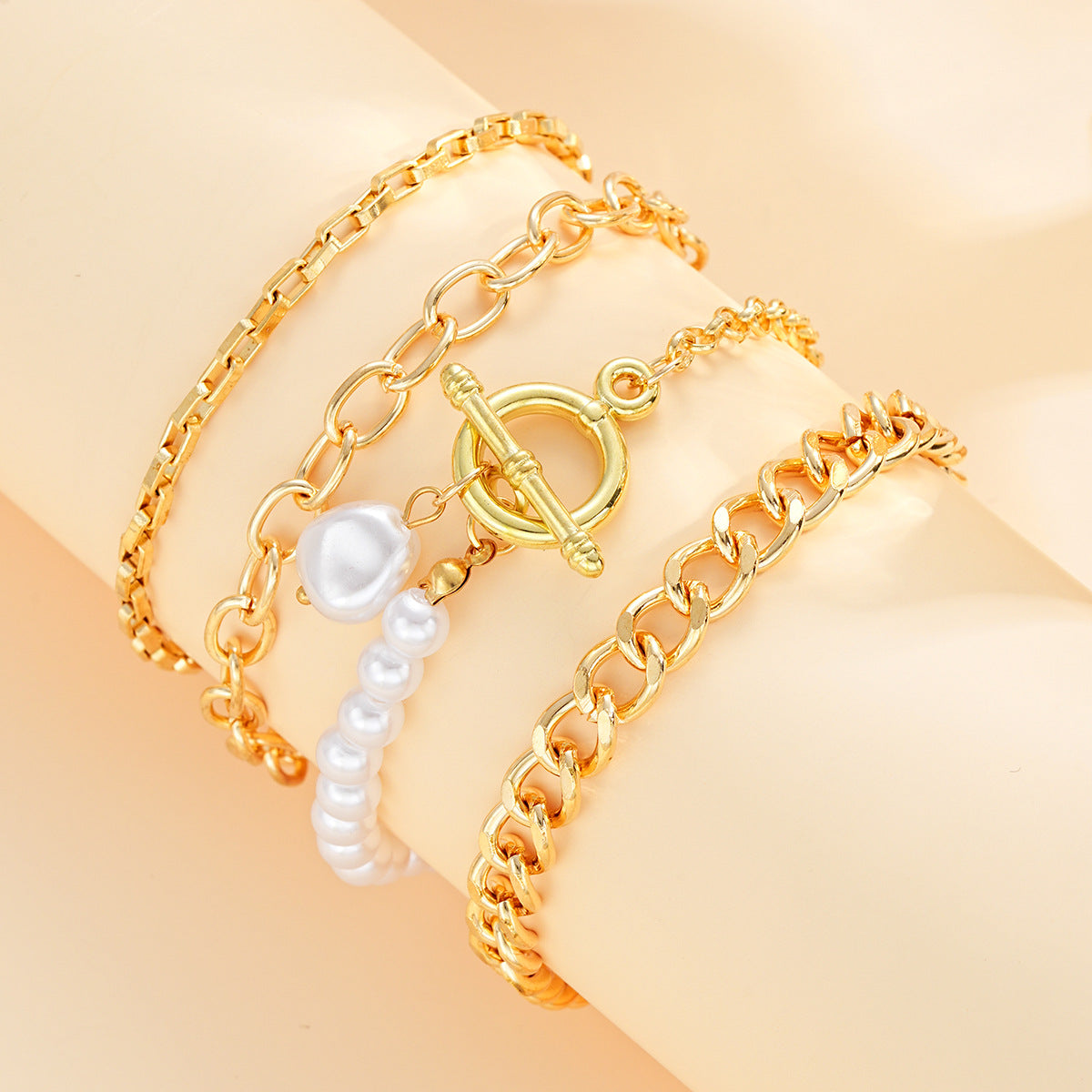 Damen Perlen-Armband-Set mit mehrlagigen Ketten und eleganten Anhängern Shop Nory