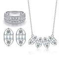 Damen Schmuckring mit kunstvollem Design und funkelnden Zirkonia Shop Nory