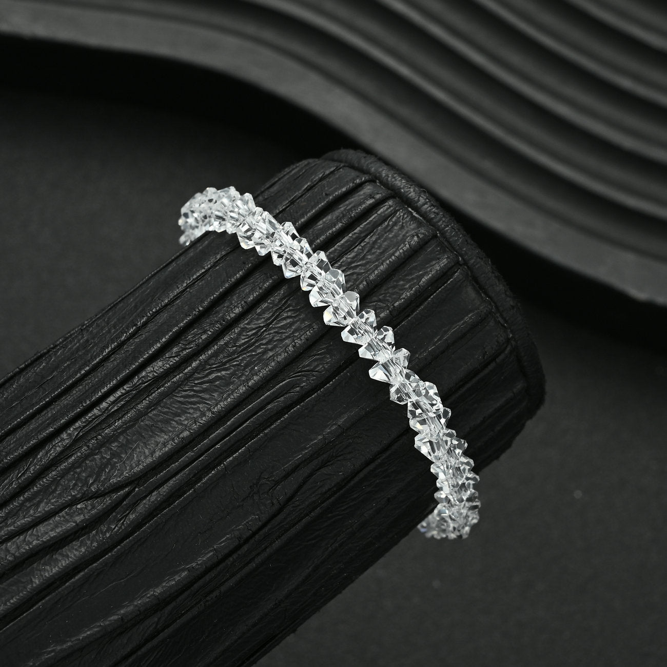 Damenarmband aus funkelnden Kristallperlen Shop Nory