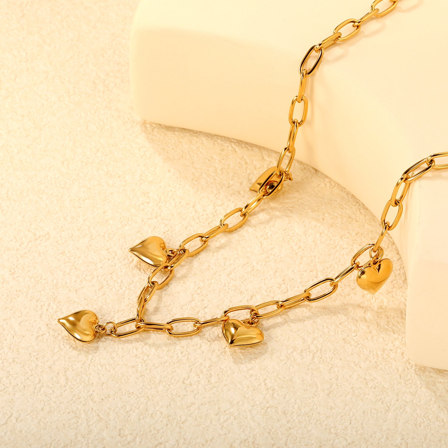 Damen Kette mit herzförmigen Anhängern aus hochwertigem Edelstahl Shop Nory