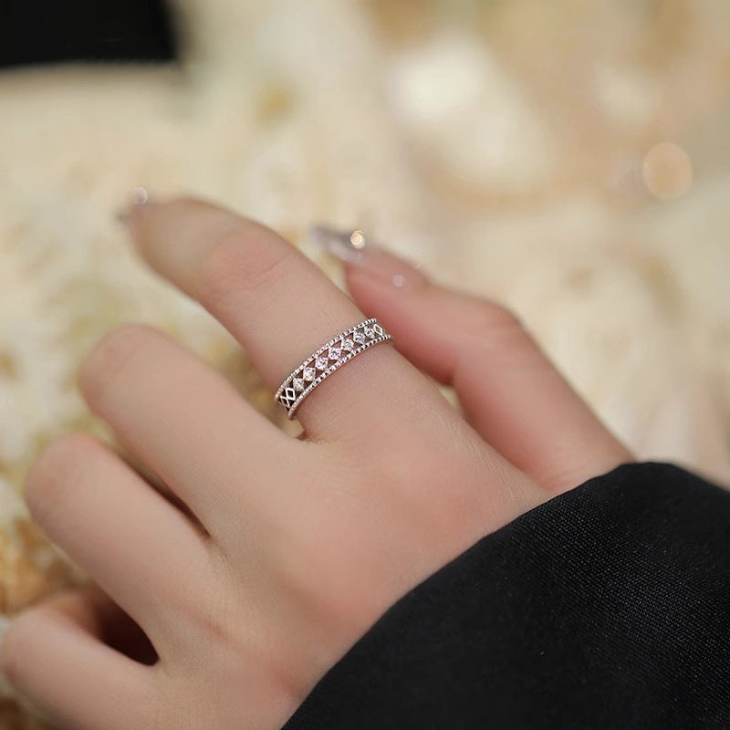 Damen Eleganter Zirkonia Ring mit kunstvollem Design Shop Nory