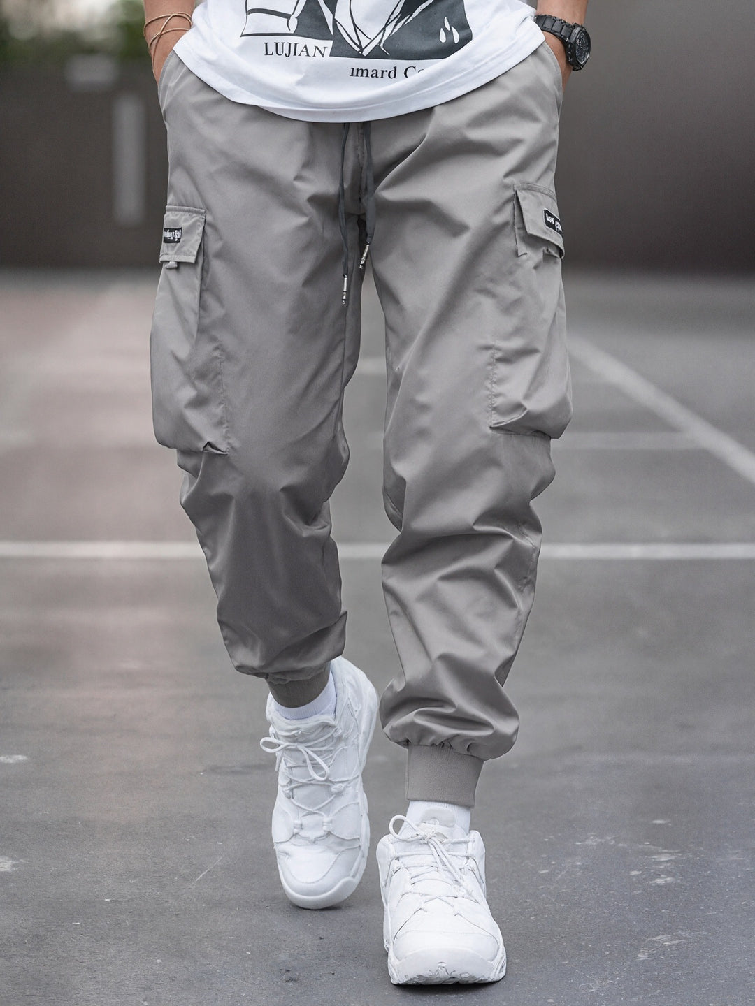 Herren Tapered Cargo-Joggerhose mit elastischem Tunnelzug, verstärkten Klappentaschen & gerippten Knöchelbündchen Shop Nory