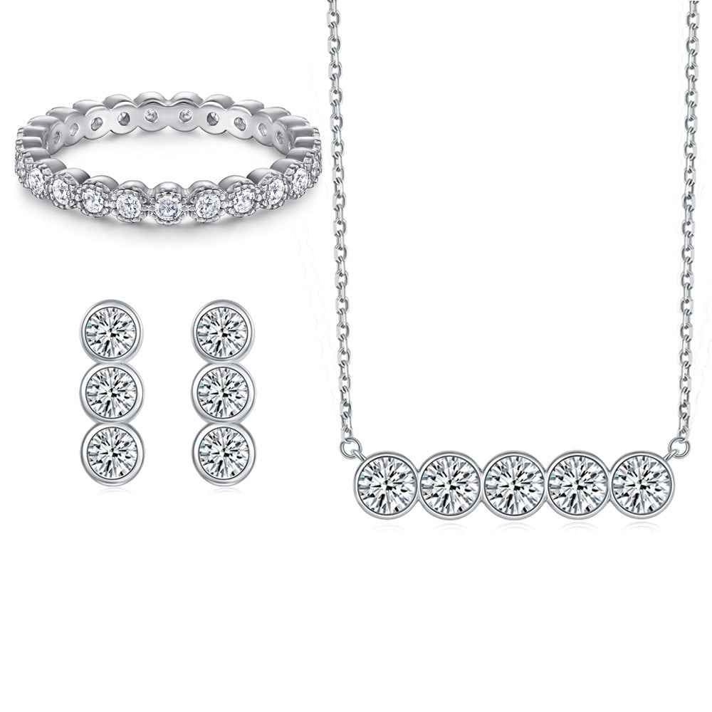 Damenring mit tropfenförmigem Hauptstein und filigranem Zirkonia-Besatz Shop Nory