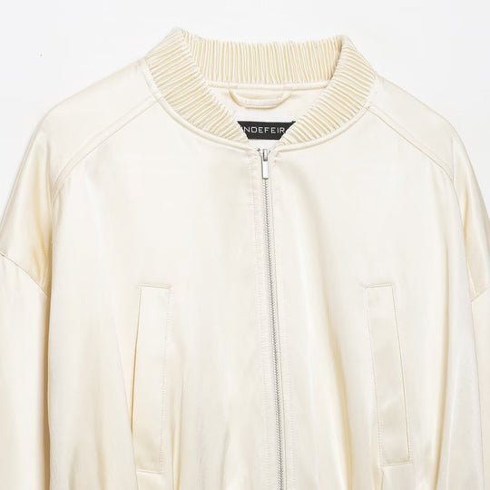 Damen Cropped Bomberjacke aus veganer Lederoptik mit voluminösen Raglanärmeln und Rippbündchen Shop Nory