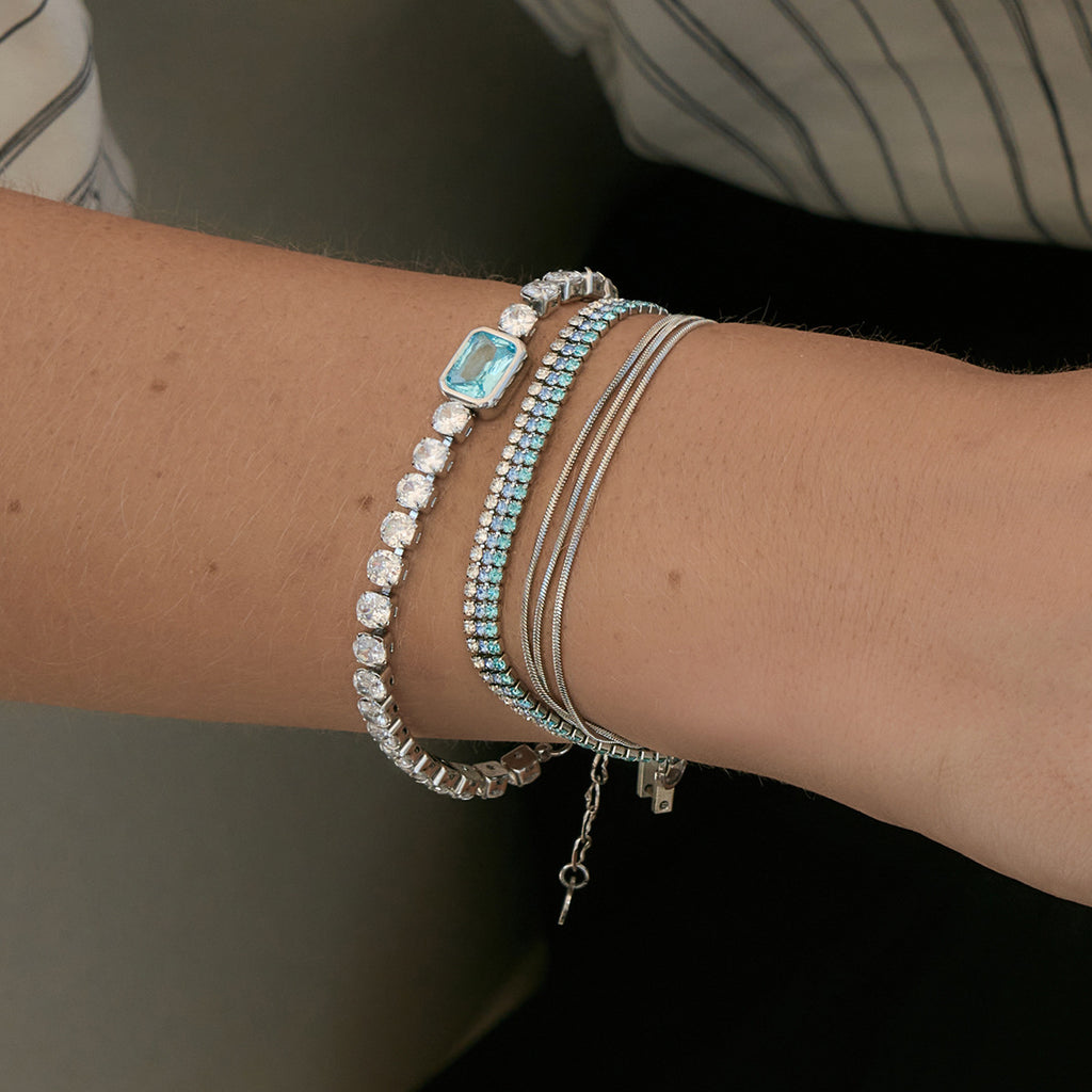 Damen Armband aus hypoallergenem Edelstahl mit funkelnden Zirkonia-Akzenten Shop Nory