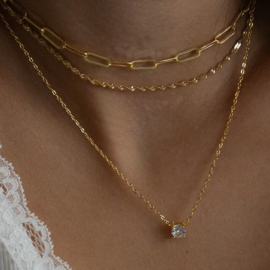 Damen mehrlagige Halskette mit modernem Design und funkelnden Kristallanhängern Shop Nory