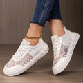 Damen Sneakers mit filigraner Spitzenoptik und dämpfender Sohle