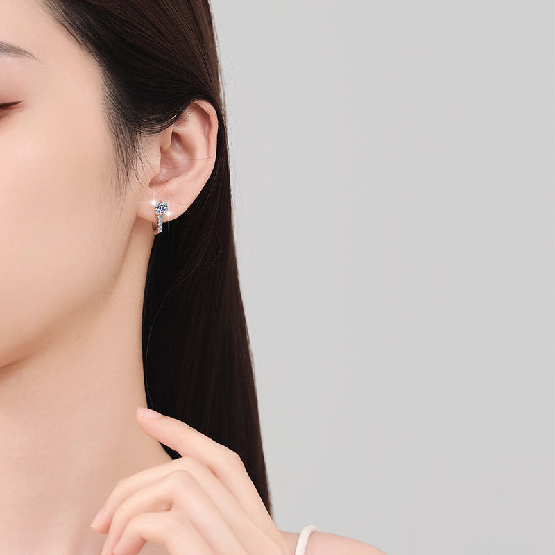 Damen Ohrstecker mit funkelnden Kristallen und zeitgemäßem Design Shop Nory