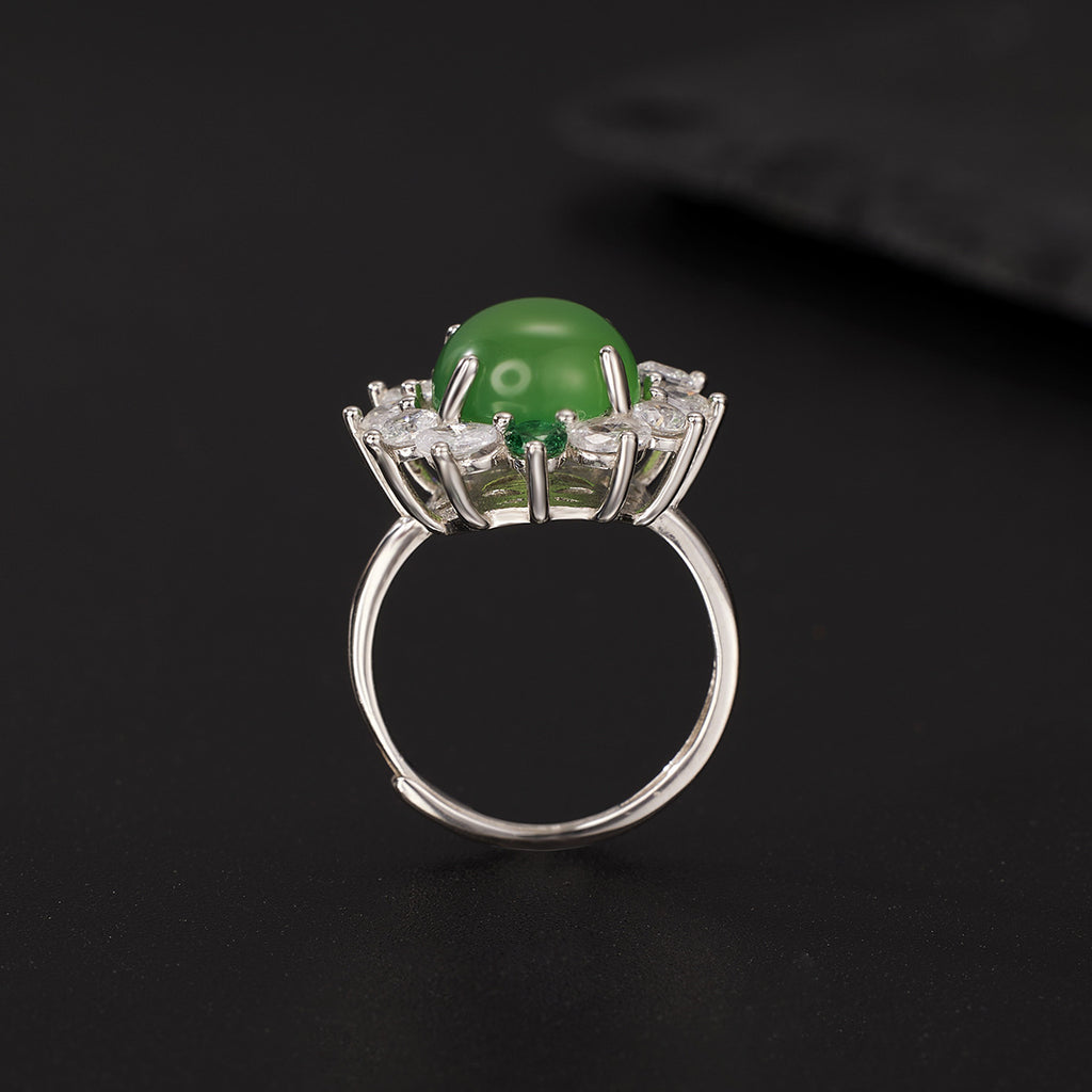 Damen eleganter Ring mit grünem Jade-Edelstein und funkelnden Zirkoniasteinen Shop Nory
