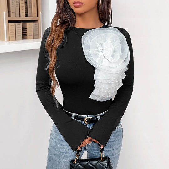 Damen Figurbetonter Body mit asymmetrischer Organza-Blütenapplikation und Glockenärmeln Shop Nory
