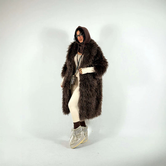 Damen Maxilanger Kunstpelzmantel mit langflorigem Hochflor und Oversize-Silhouette Shop Nory