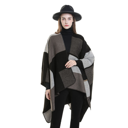 Damen Weicher Wollmix-Poncho mit geometrischem Jacquard und offenem Wasserfall-Schnitt Shop Nory