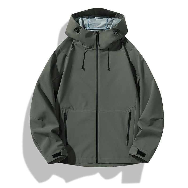 Herren Minimalistische Softshell-Regenjacke mit TPU‑Membran, verschweißten Nähten und verstellbarer Kapuze Shop Nory