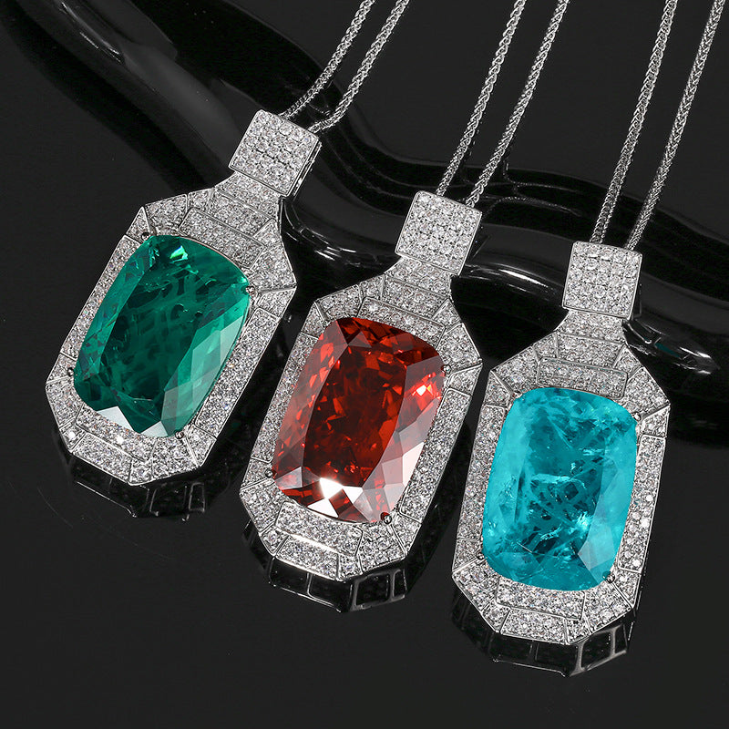 Kissenform Statement-Gemstein Halo Anhänger Halskette mit Pavé-Kristallen