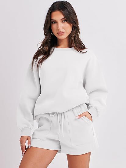Damen Lässiges Sweatset mit Oversize‑Sweatshirt und hochgeschnittenen Shorts Shop Nory