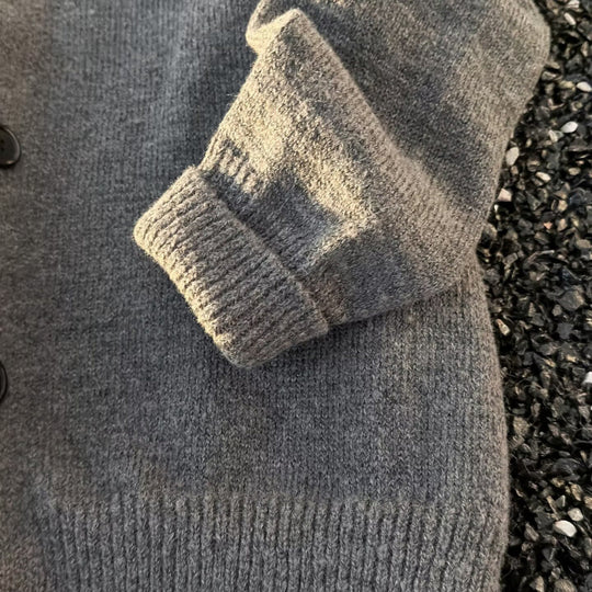 Unisex Oversized Wollmix-Cardigan mit Rundhalsausschnitt, Knopfleiste und geripptem Saum Shop Nory