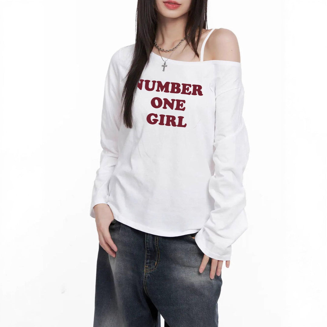 Damen nan asymmetrisches Off-Shoulder Longsleeve mit Statement-Print und lockerem Oversize-Schnitt Shop Nory