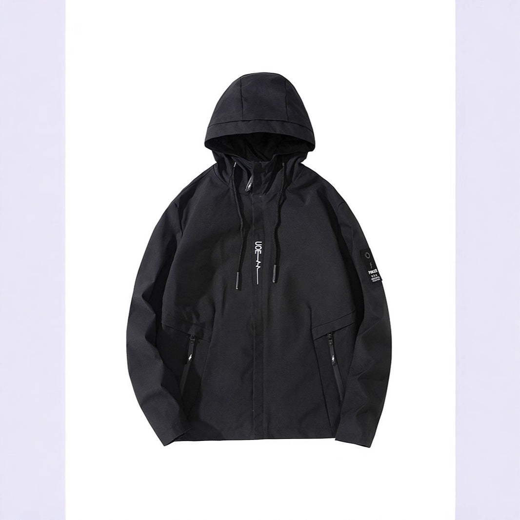 Herren Leichte Kapuzen-Softshelljacke im urbanen Utility-Stil mit verstellbarer Kapuze und verdecktem Reißverschluss Shop Nory