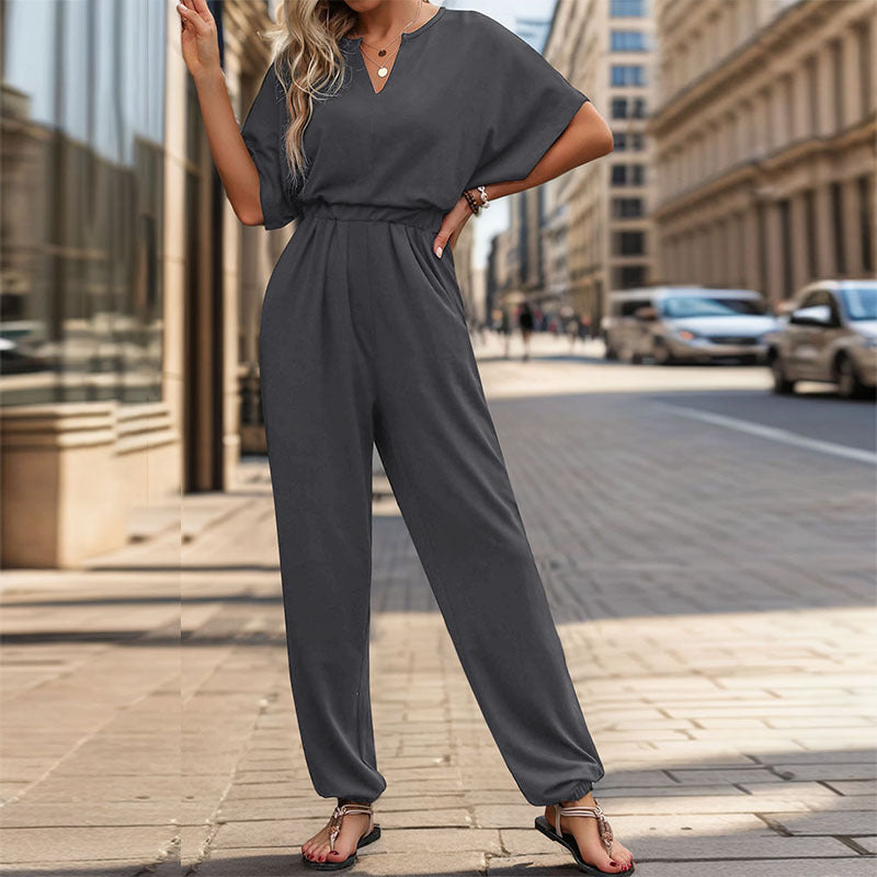 Damen lässiger Jumpsuit mit eleganter Drapierung und Taillierung
