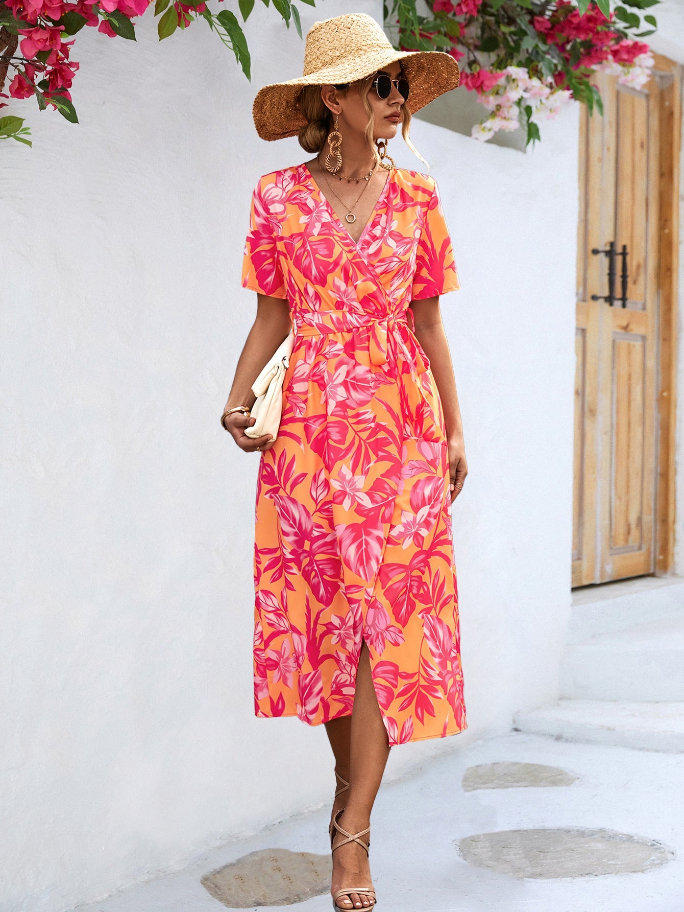 Damen Wickelkleid im floralen Design mit eleganten Rüschendetails