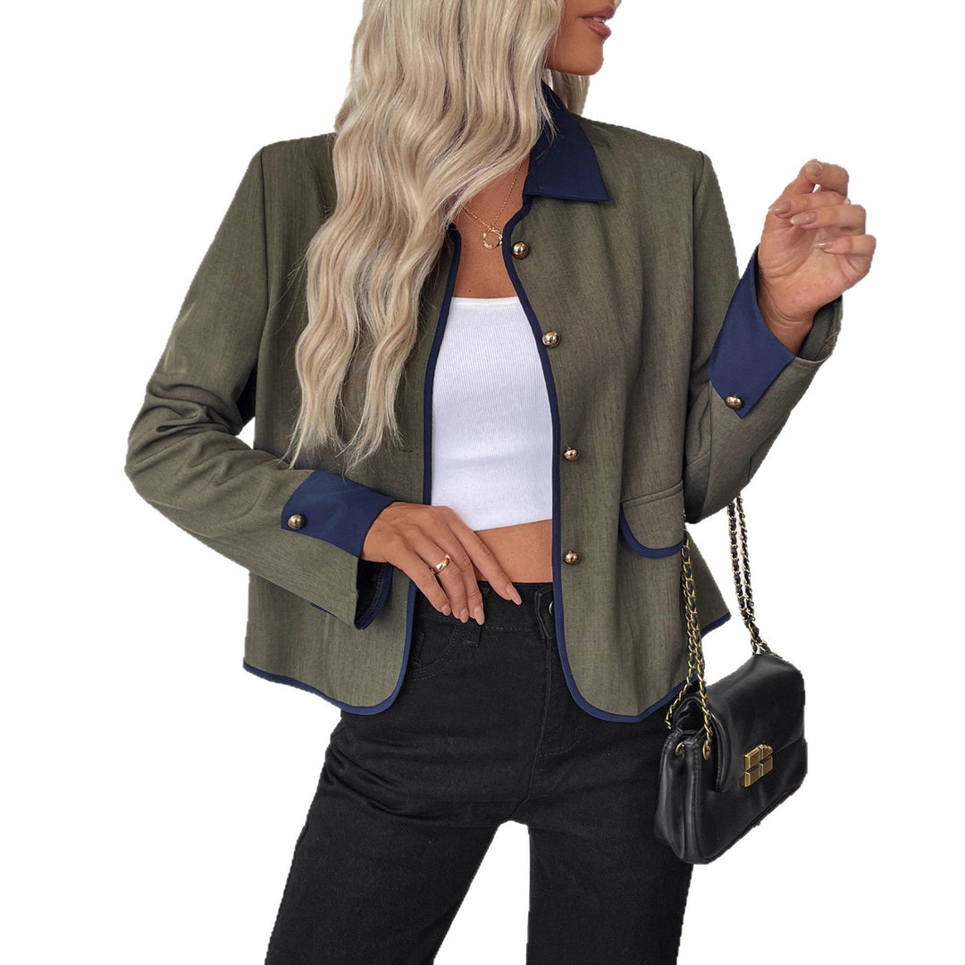 Damen Kurzblazer mit Kontrastpaspel, Umlegekragen und Zierknöpfen Shop Nory