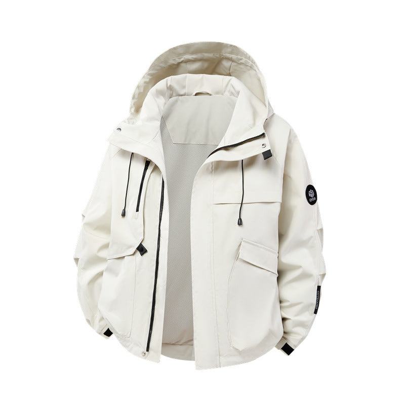 Herren technische Outdoor-Jacke mit Material und zahlreichen Reißverschlusstaschen