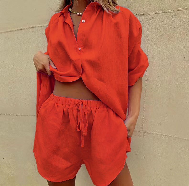 Damen lässiges Leinen-Set mit oversized Hemd und kurzen Hosen