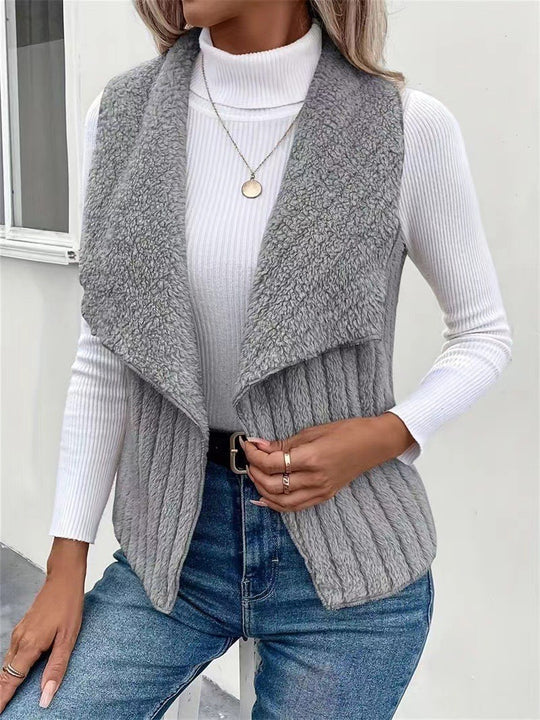 Damen nan kuschelige ärmellose Teddy-Fleece-Weste mit großem Schalkragen und strukturierter Rippenoptik Shop Nory