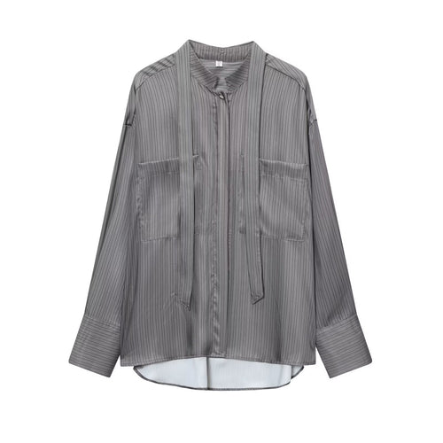 Damen Oversize Seidenähnliche Bluse mit Schluppe und Brusttaschen Shop Nory