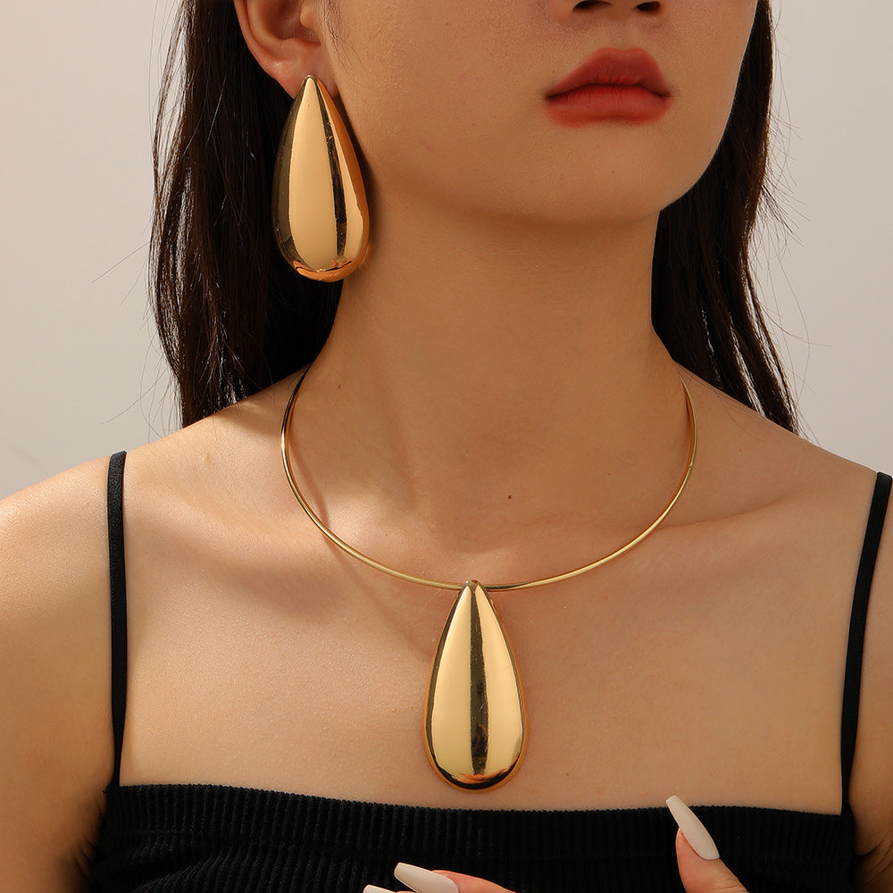 Damen Schmuckset mit eleganten Tropfenanhängern Shop Nory
